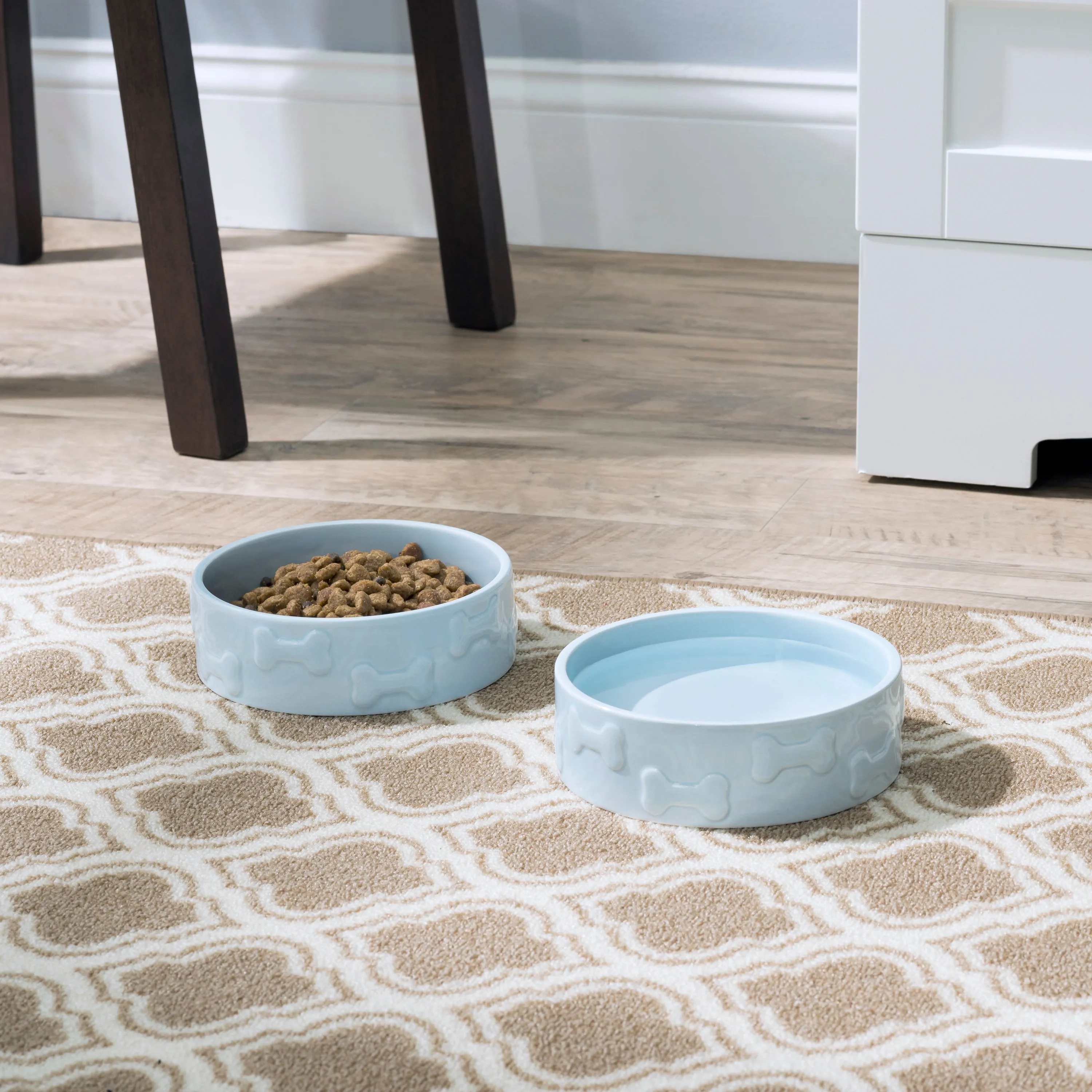 SET OF TWO MANOR PET BOWLS - BLUE
