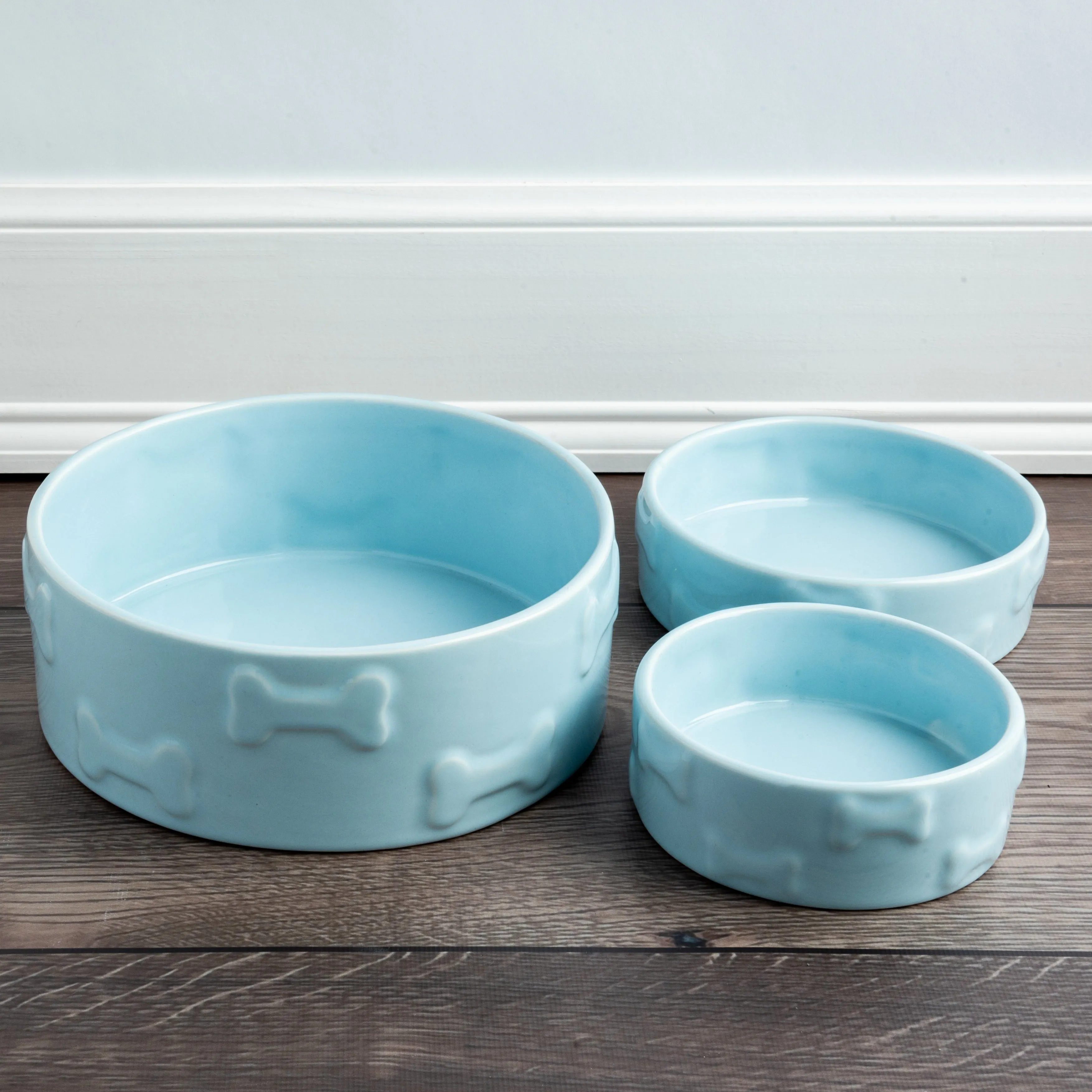 SET OF TWO MANOR PET BOWLS - BLUE